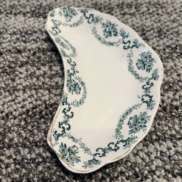 Vintage Set of 4 Crescent Plates Green & White By Royal Louise England Made - Picture 5 of 8
